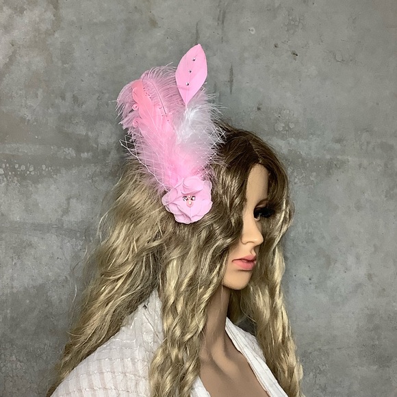 🌸 FLOWER FASCINATOR BOHO FEATHER BOHEMIAN BURLESQUE CLIP HAIR PIECE SHOW GIRL - Picture 5 of 7